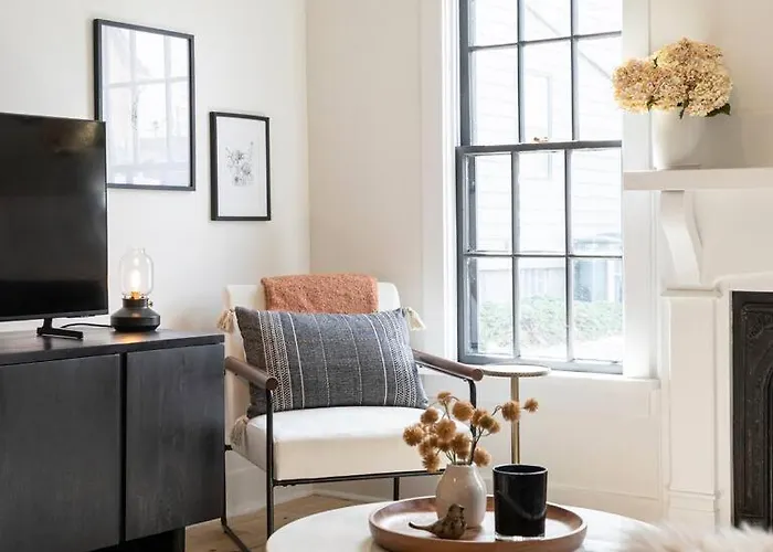 Historic Getaway Near Downtown Holiday home